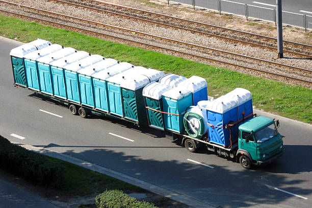 Best Portable restroom trailer rental  in Mansfield, OH